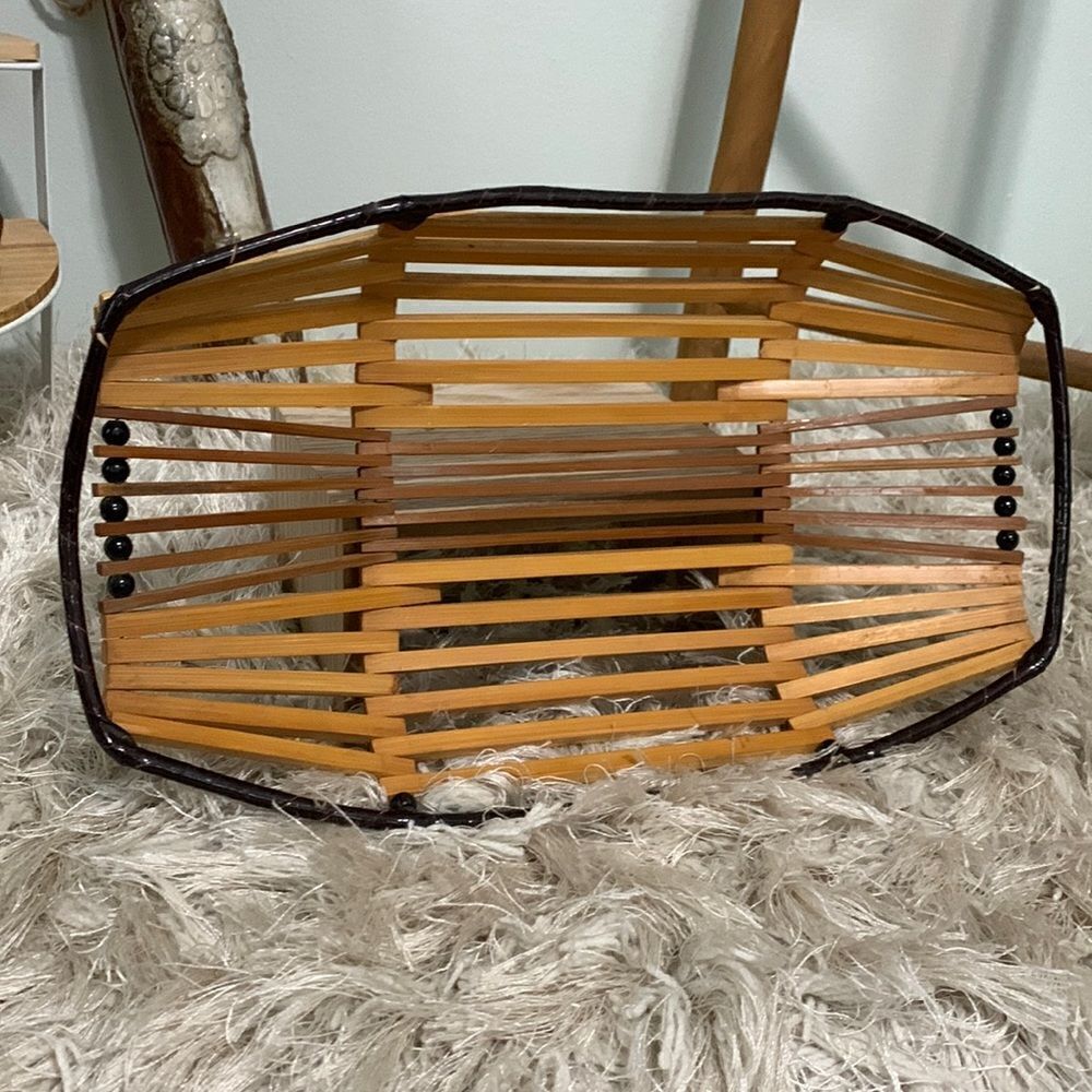 Vintage Wood Slat Basket-Catchall Tray-Fruit Bowl-Bread Basket-Trinket Dish‎